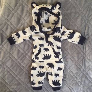 Fleece sleeper/bodysuit